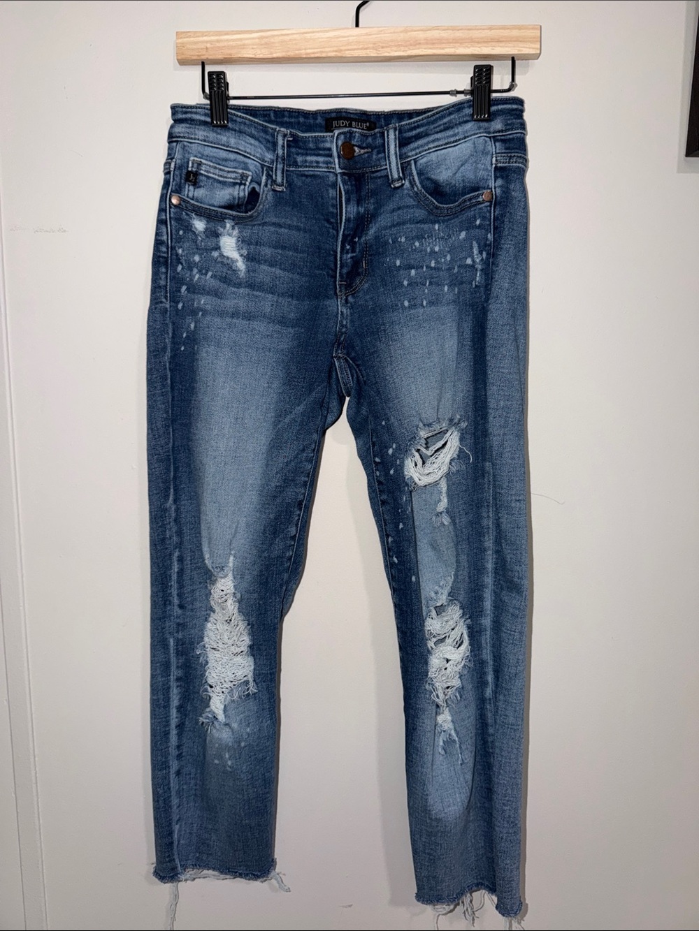 Judy Blue Medium Wash Distressed Skinny Jeans